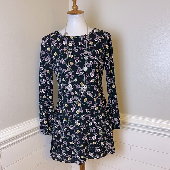 Speechless Dresses & Skirts - Speechless Adorable Floral Print Dress S FREE SHIP